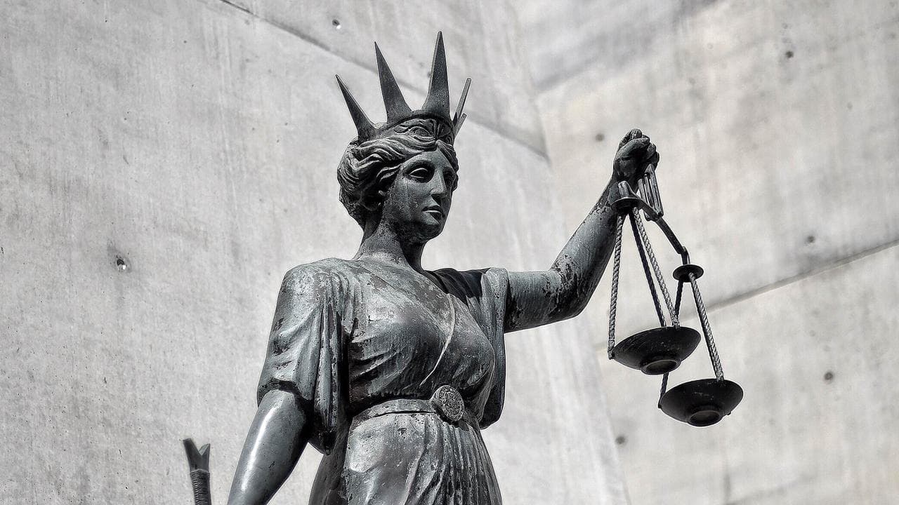 Statue of lady justice