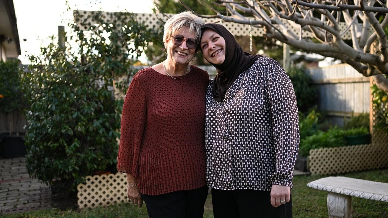Helga Renz and daughter Mellissa Tariq