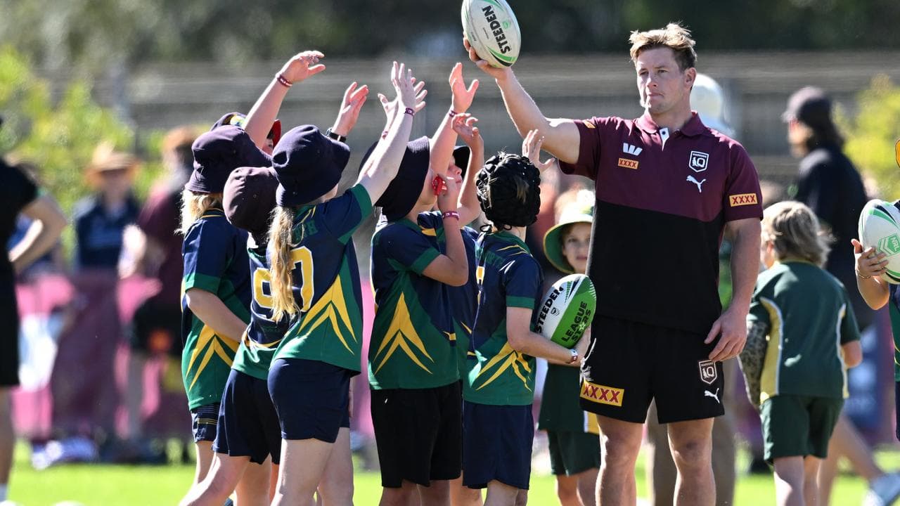 Harry Grant with young fans.