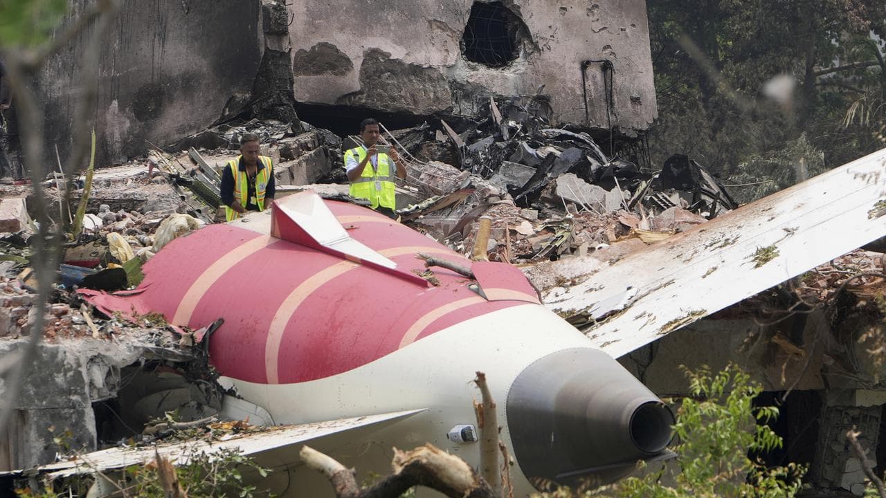 Wreck of a crashed plane