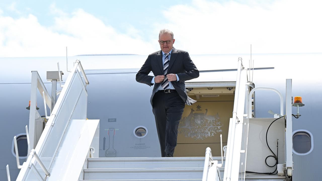 Anthony Albanese arrives at Calgary International airport