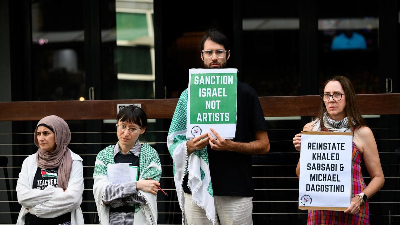 Protestors call for Khaled Sabsabi to be reinstated as at the Biennale