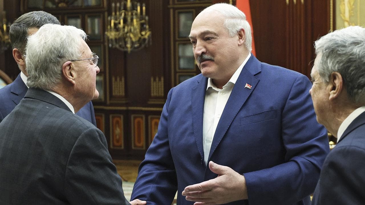 Keith Kellogg and Alexander Lukashenko