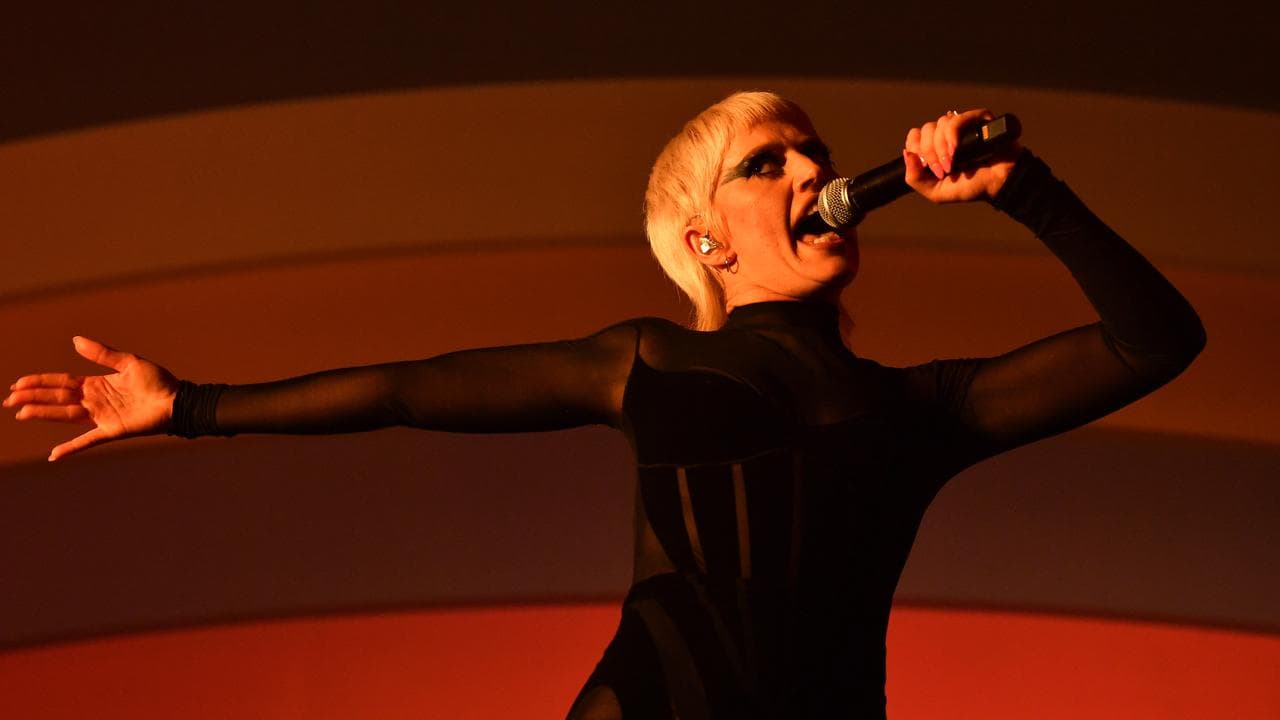 Amyl and the Sniffers