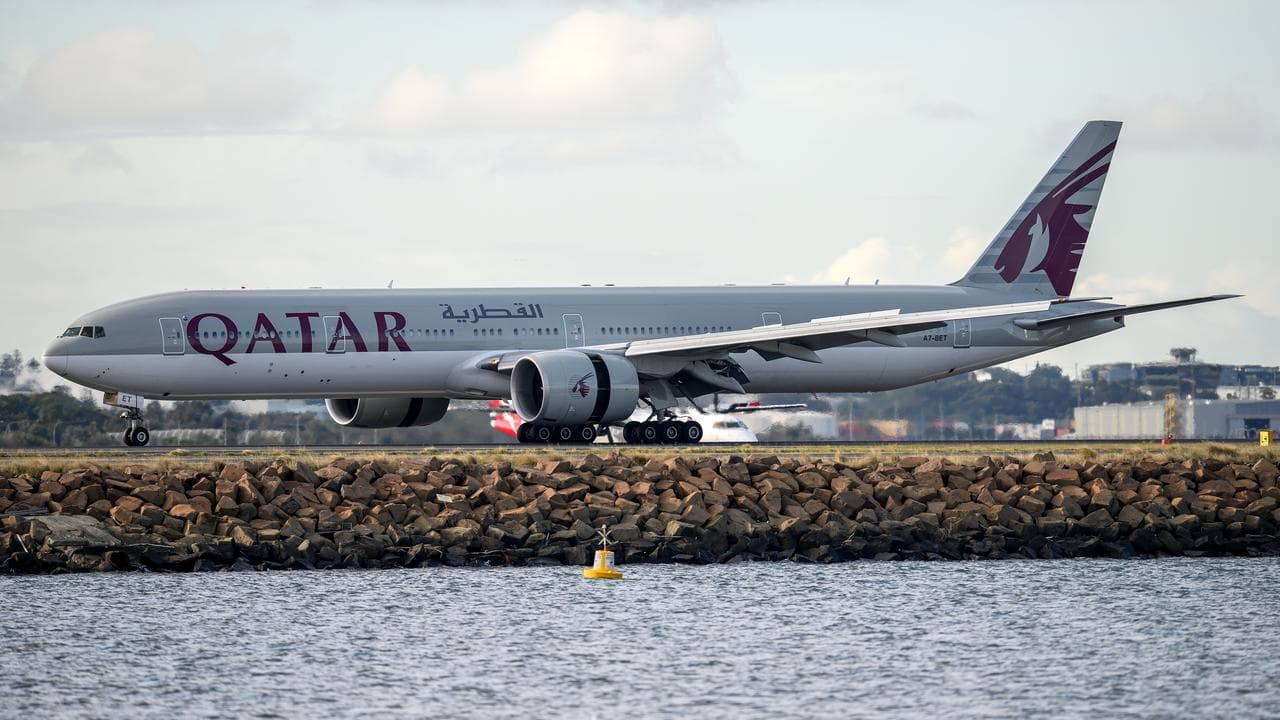 A Qatar Airways Boeing 777