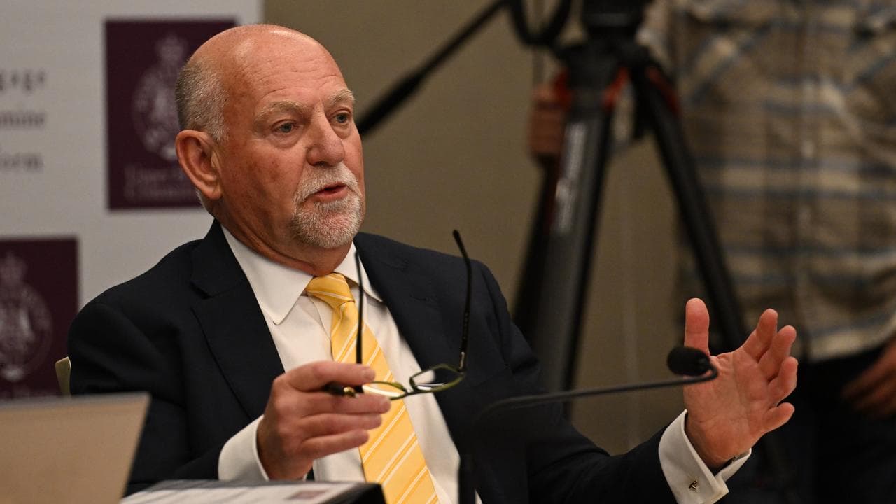 Committee chair Rob Roberts