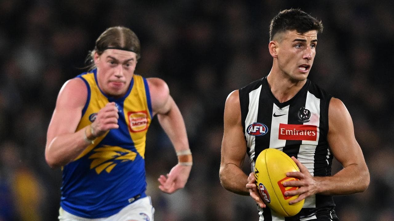 Collingwood's Nick Daicos (right)