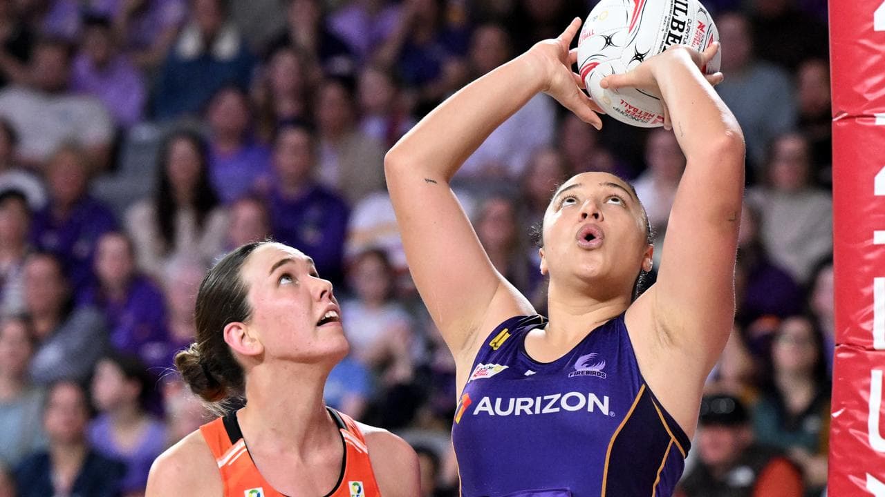 Abigail Latu-Meafou (right)