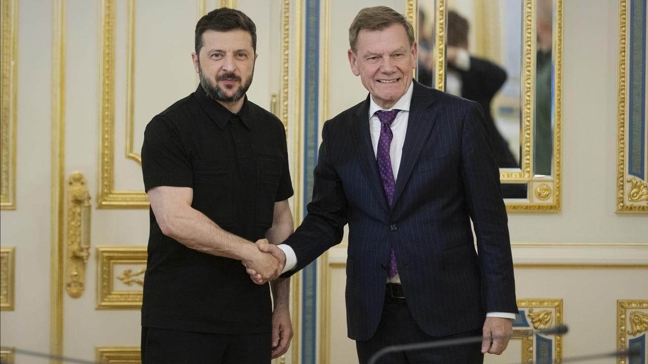 Volodymyr Zelenskyy, German Foreign Minister Johann Wadephul