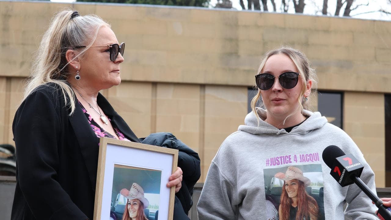 Leanne Walford and Shakira Robertson
