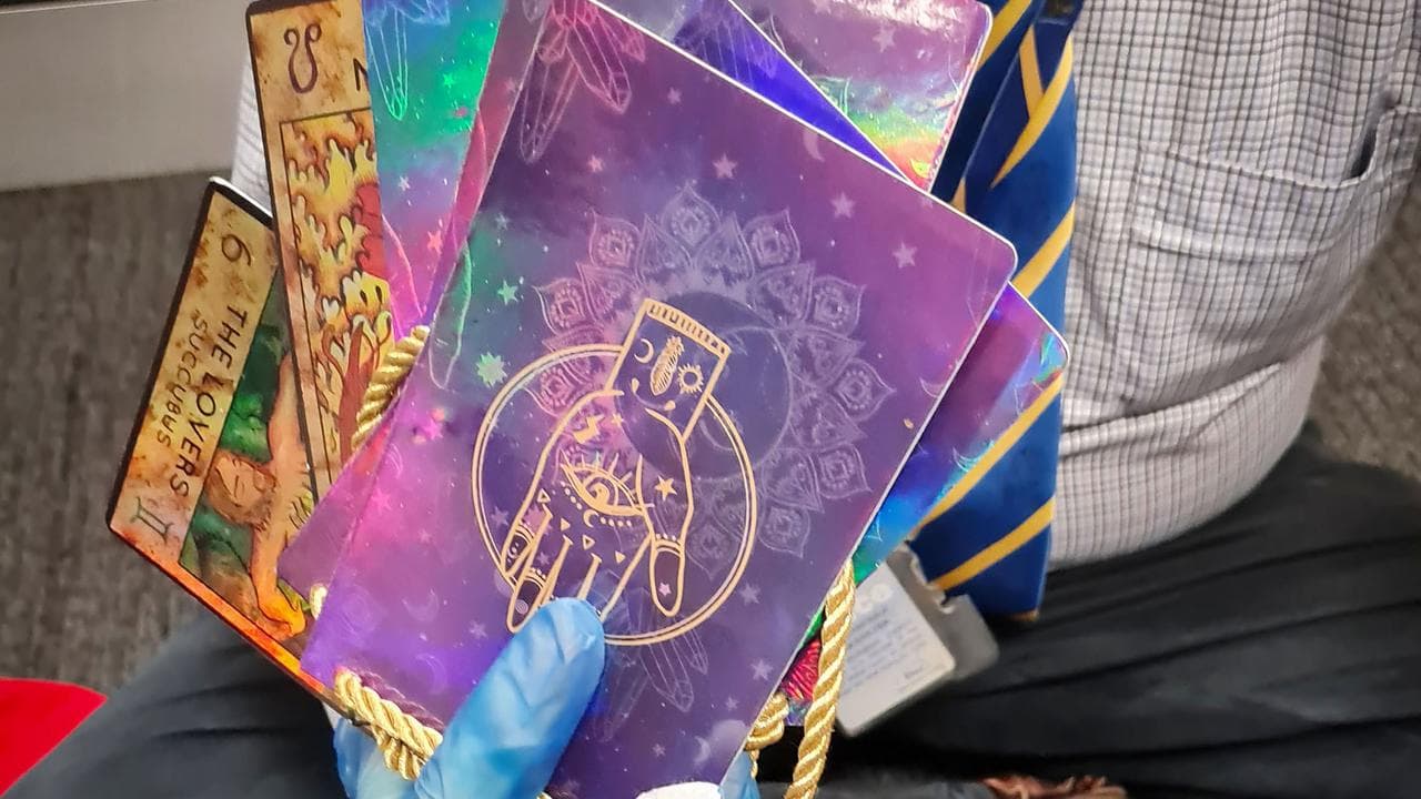 Tarot cards seized (file)