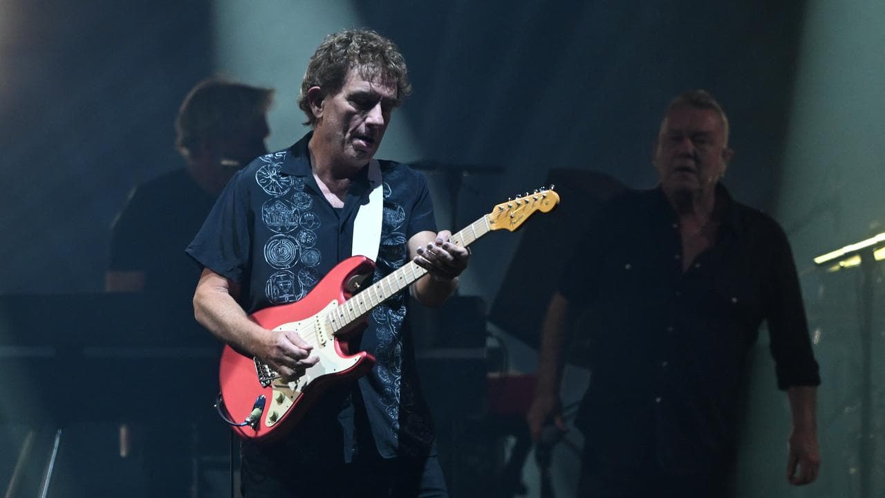 Ian Moss with Cold Chisel (file)