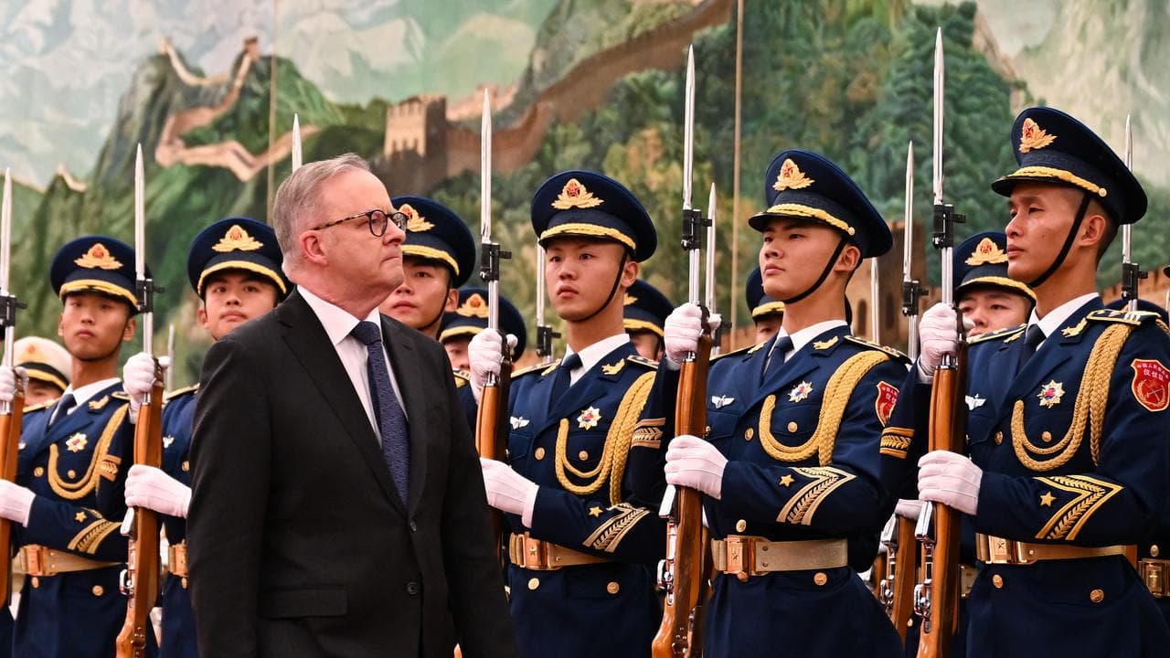 Anthony Albanese inspects a Chinese Guard of Honour (file image)