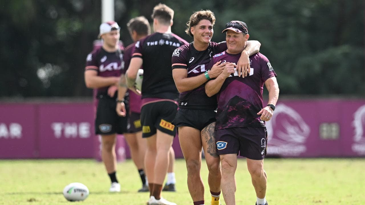 (L-R) Reece Walsh and Kevin Walters.