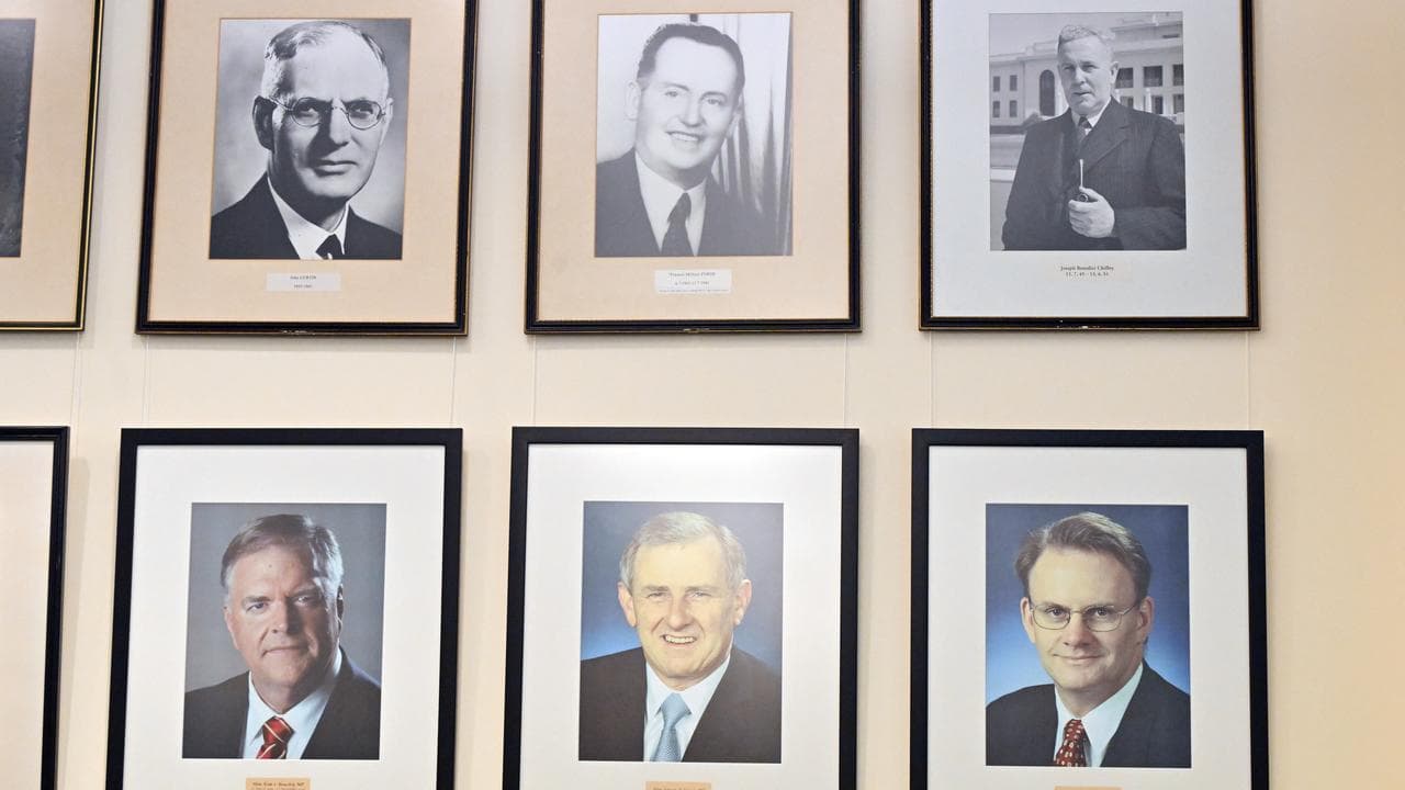 Portraits in the Labor partyroom