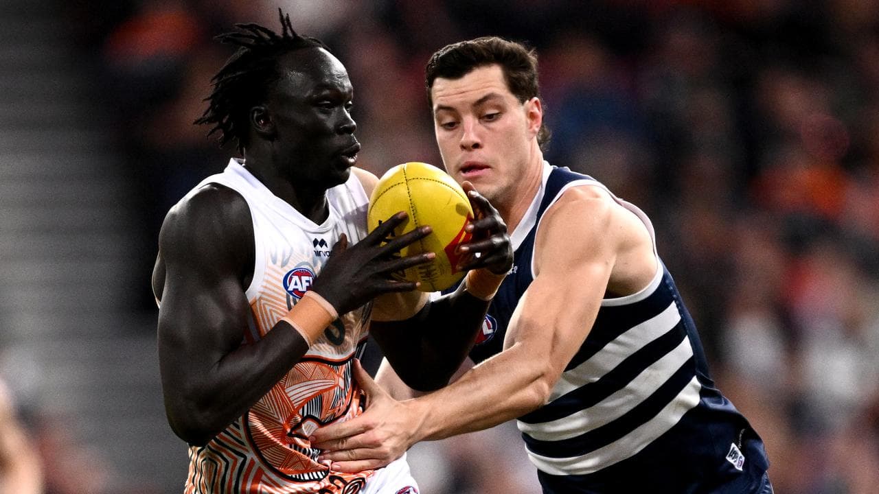 (L-R) Leek Aleer and Shannon Neale.