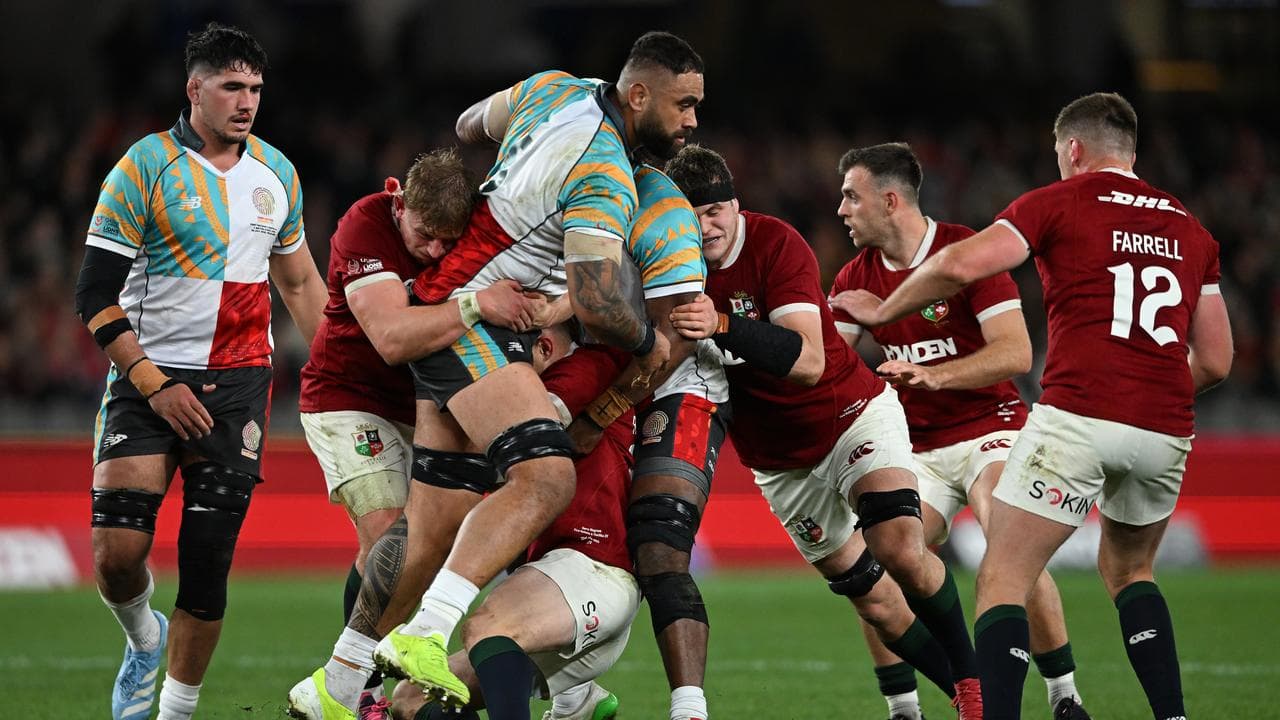 Lukhan Salakaia-Loto.