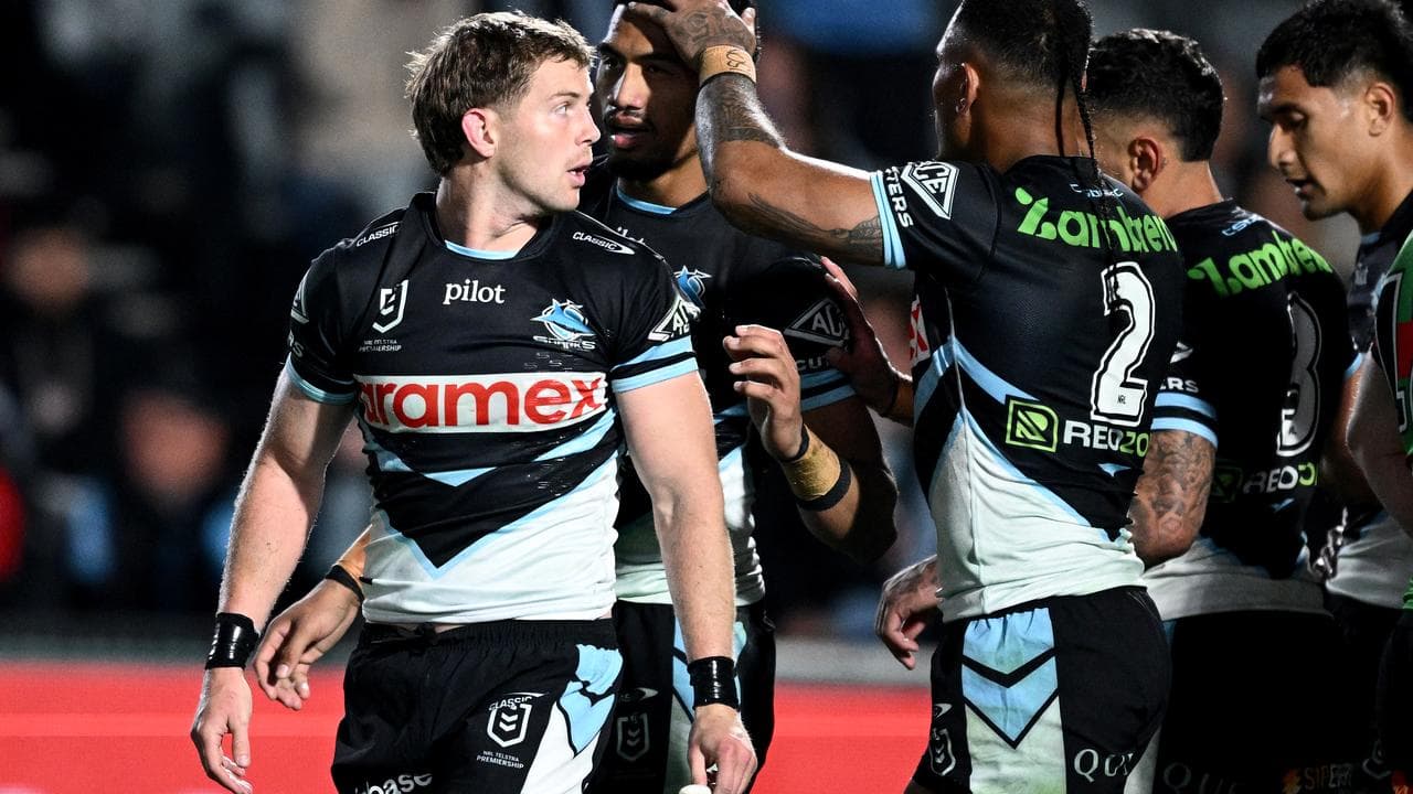 A try to Blayke Brailey (left).