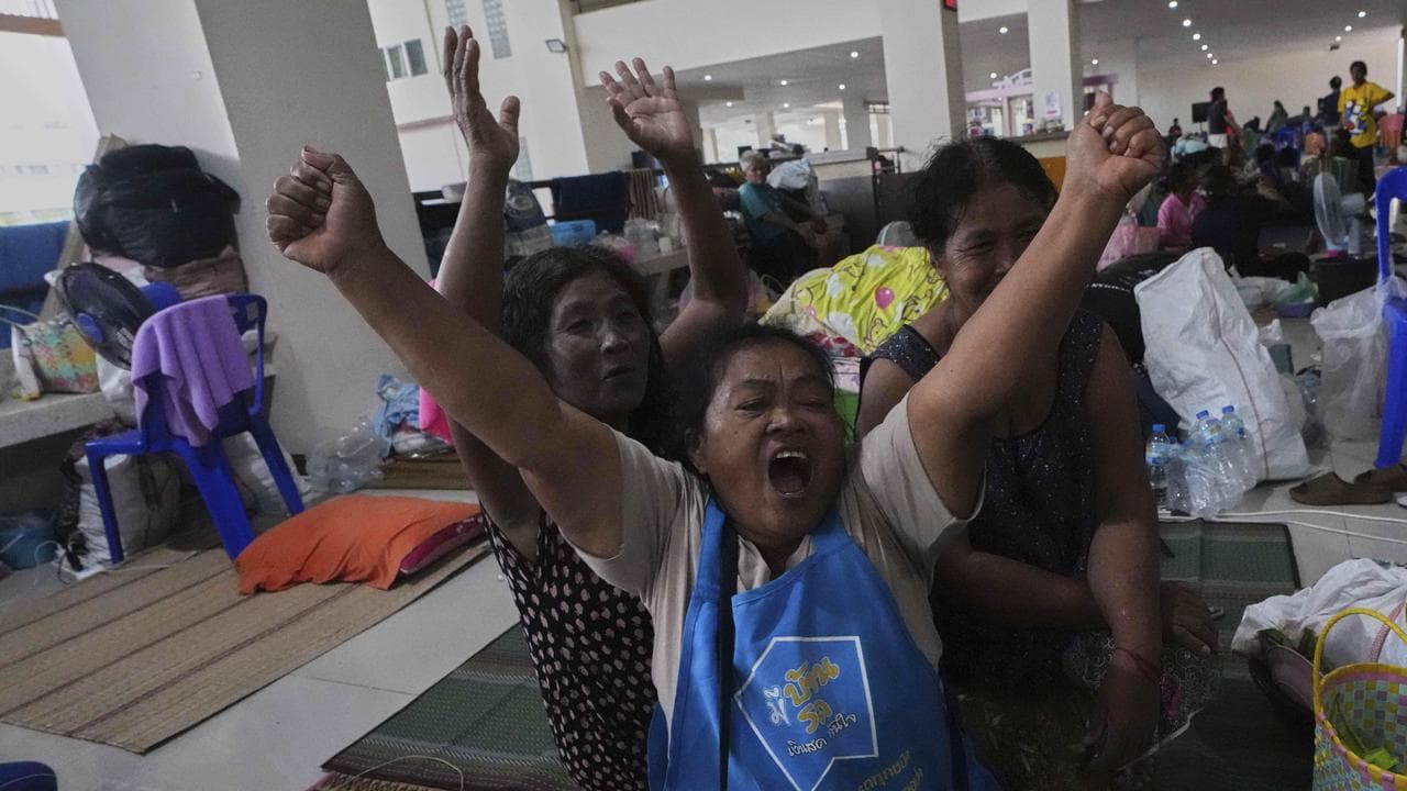 Displaced Thai residents