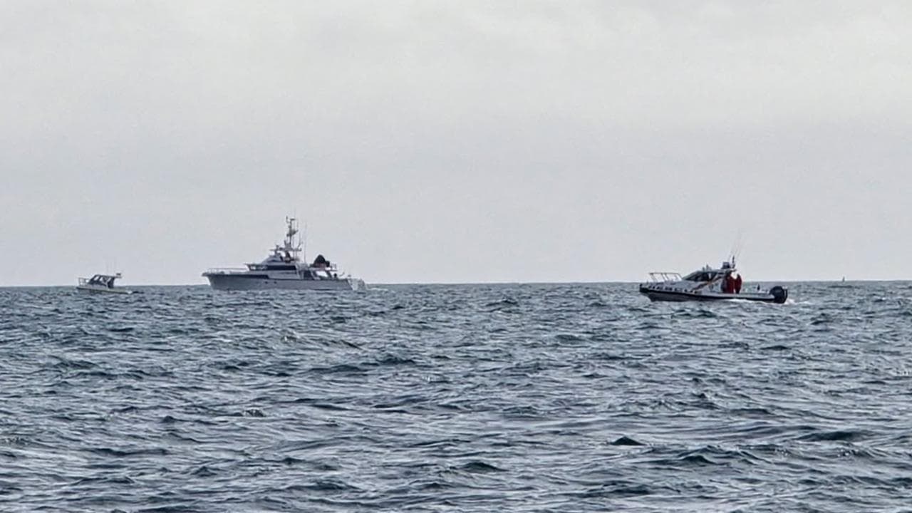 Search boats boats patrol Bass Strait, off northern Tasmania