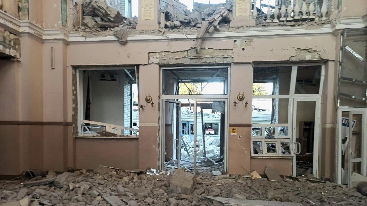 Russian strike on a Ukraine train station