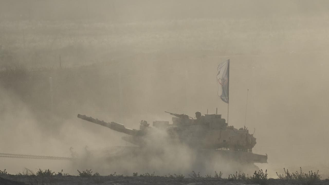 An Israeli tank near the Gaza Strip