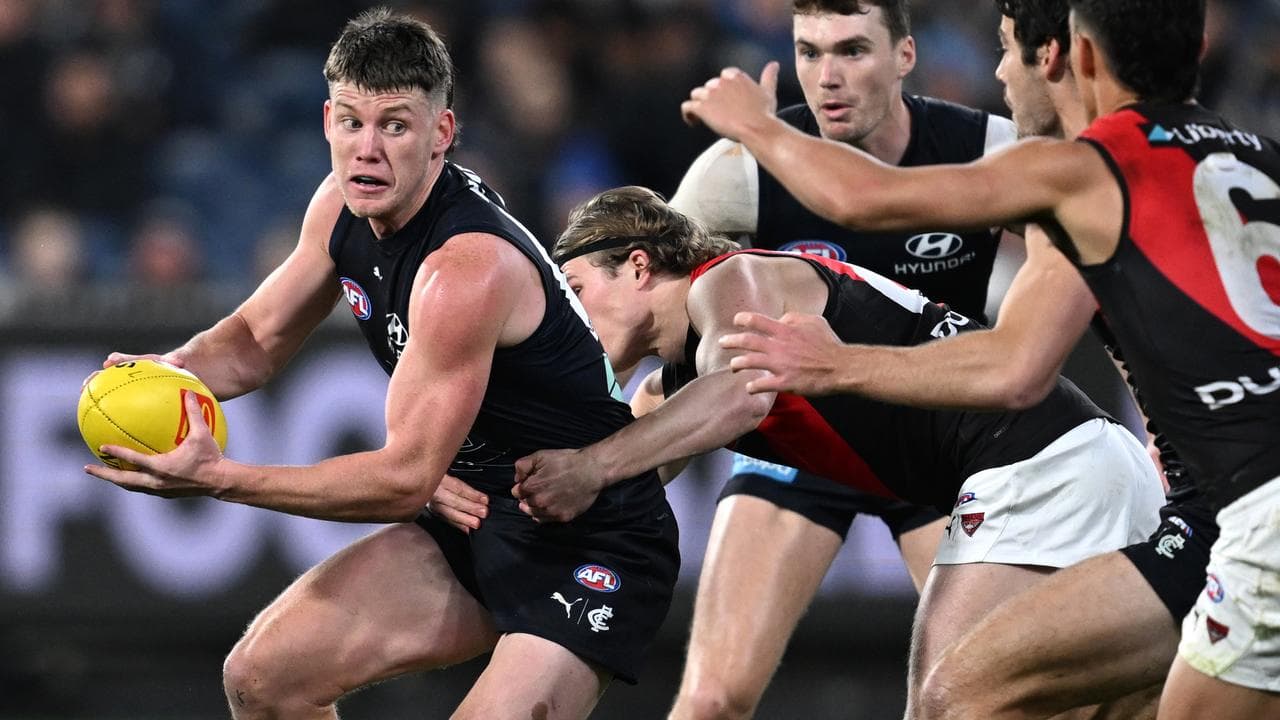 Carlton have recalled Sam Walsh after he recovered from a foot injury.