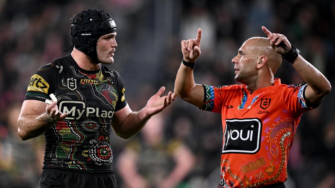Nathan Cleary talks with referee Ashley Klein