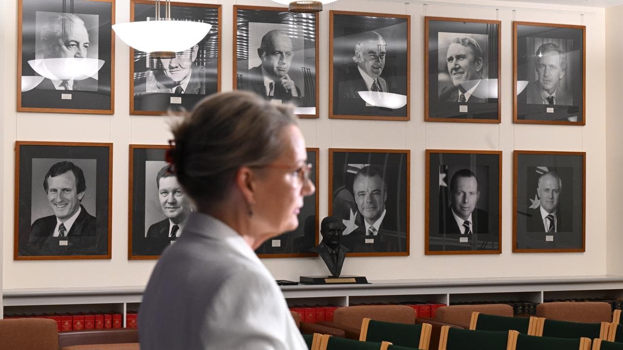 Sussan Ley and Photographs of former Liberal Party leaders