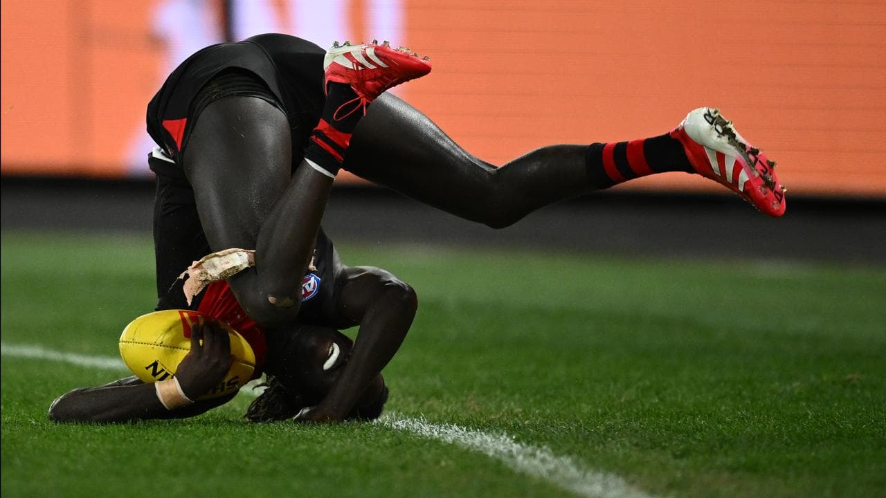 Essendon's Luamon Lual.