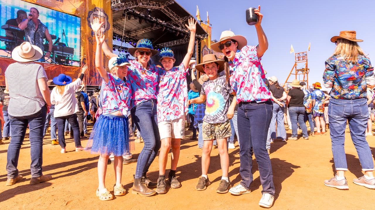 Festival-goers at Mundi Mundi