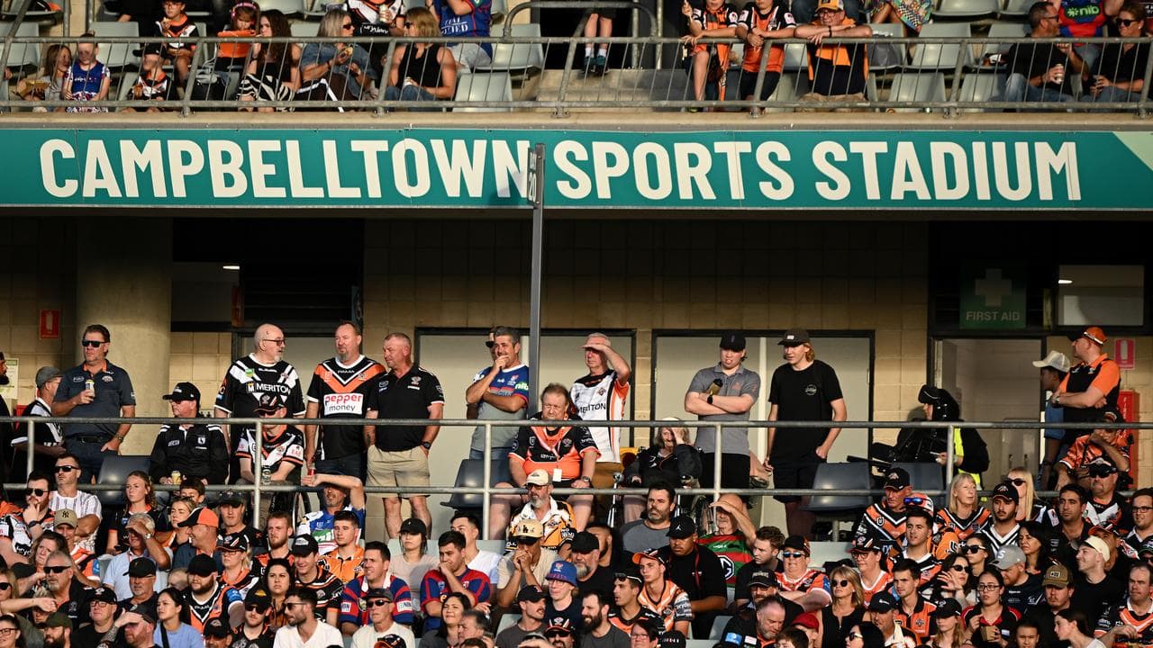 Wests Tigers fans.