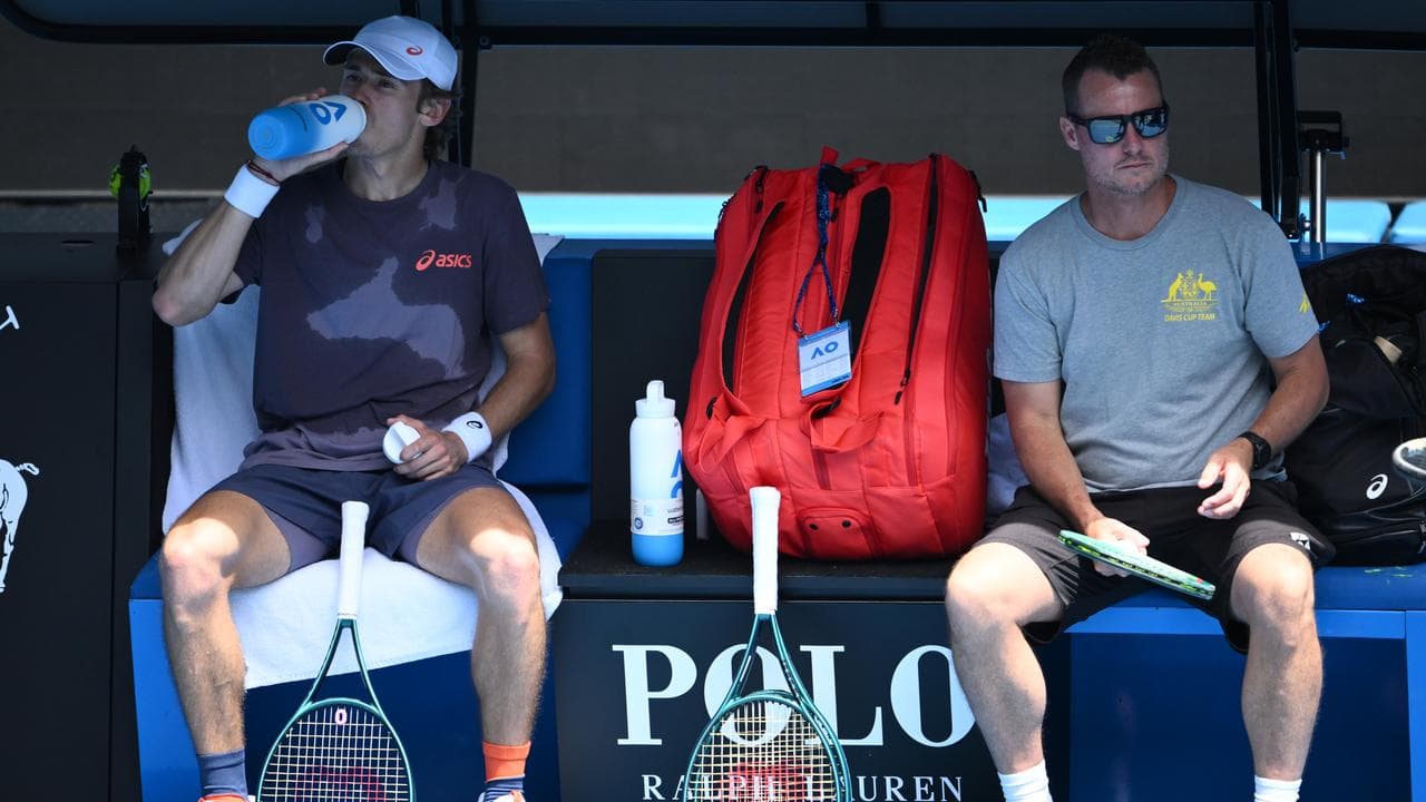 (L-R) Alex de Minaur and Lleyton Hewitt.