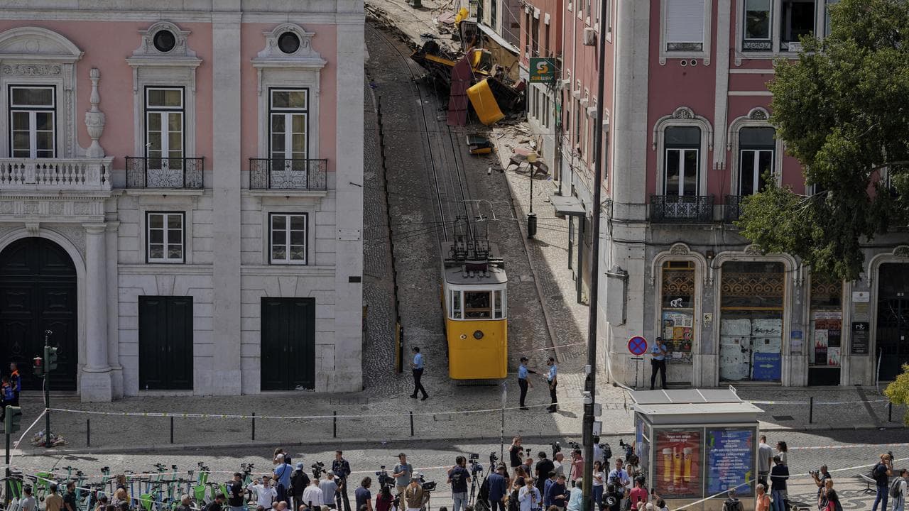 Scene of funicular crash in Lisbon