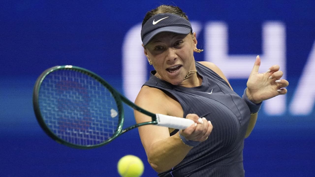 Amanda Anisimova, of the United States,