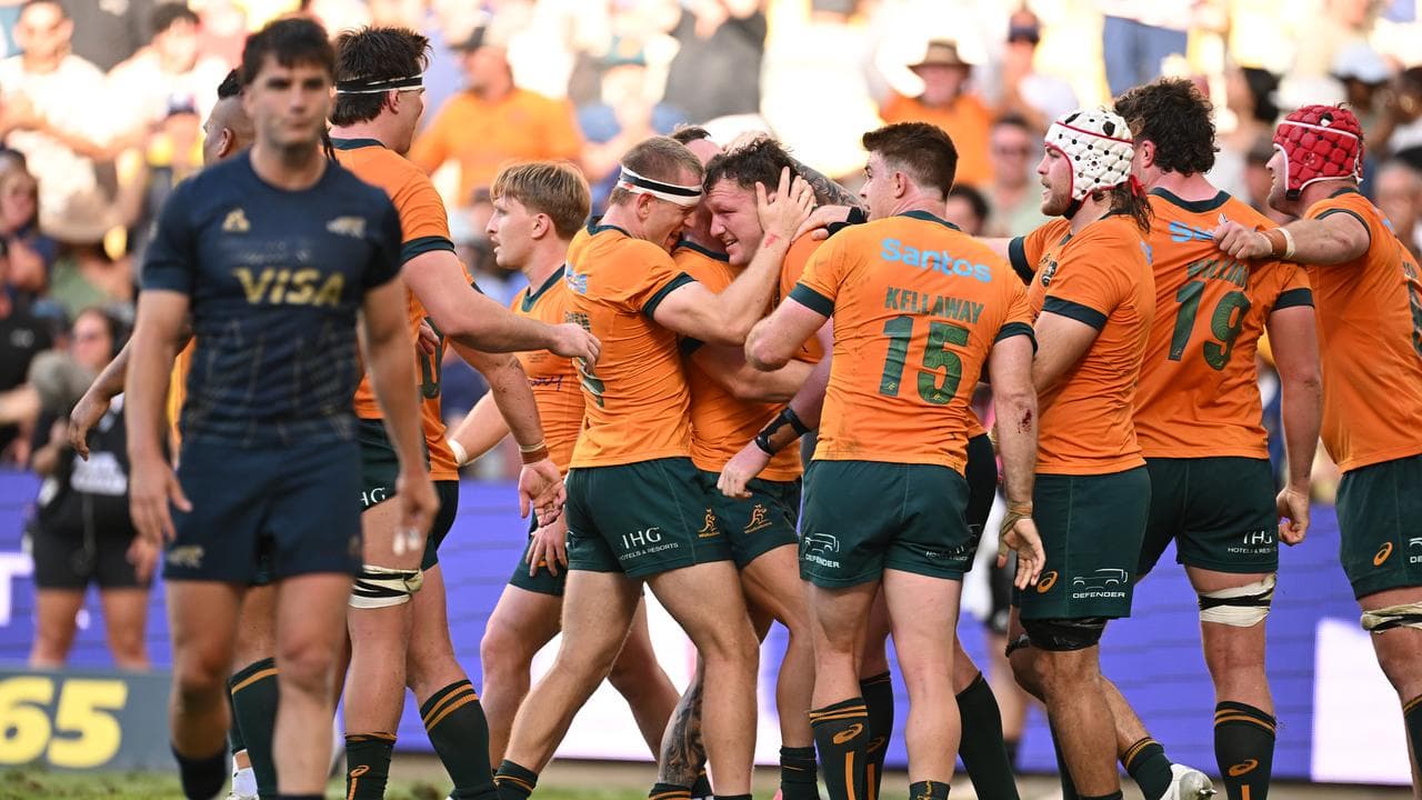 Celebrating Wallabies players.