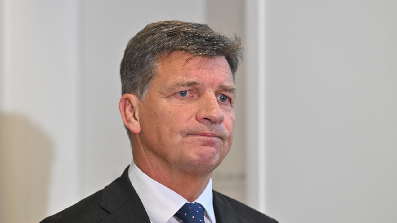 ANGUS TAYLOR PRESSER