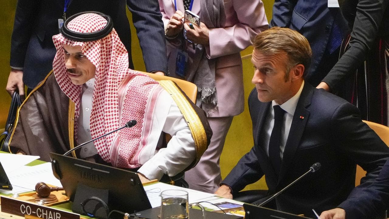 Mohammed bin Salman Al Saud and Emmanuel Macron at the UN
