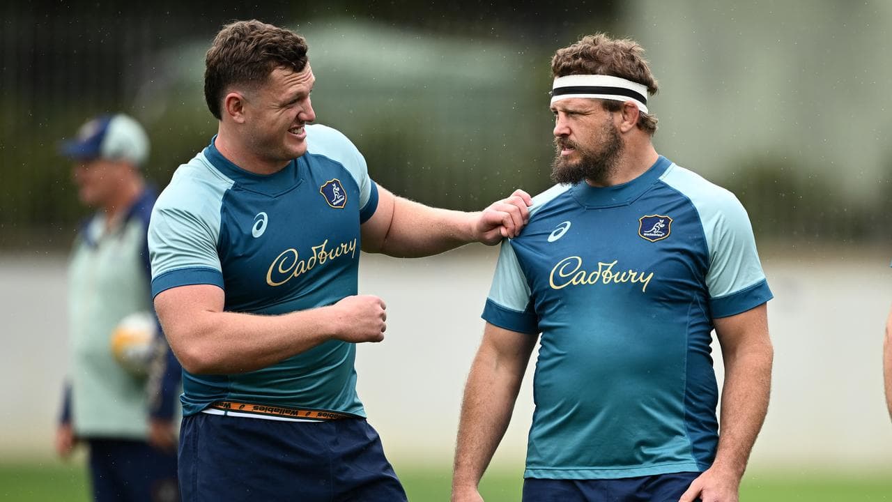 (L-R) Angus Bell and James Slipper.