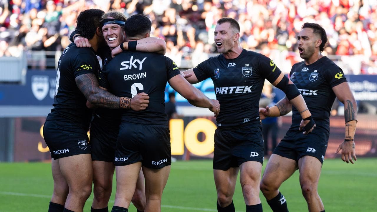 Celebrating New Zealand players.