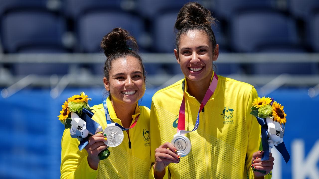 (L-R) Mariafe Artacho del Solar and Taliqua Clancy.