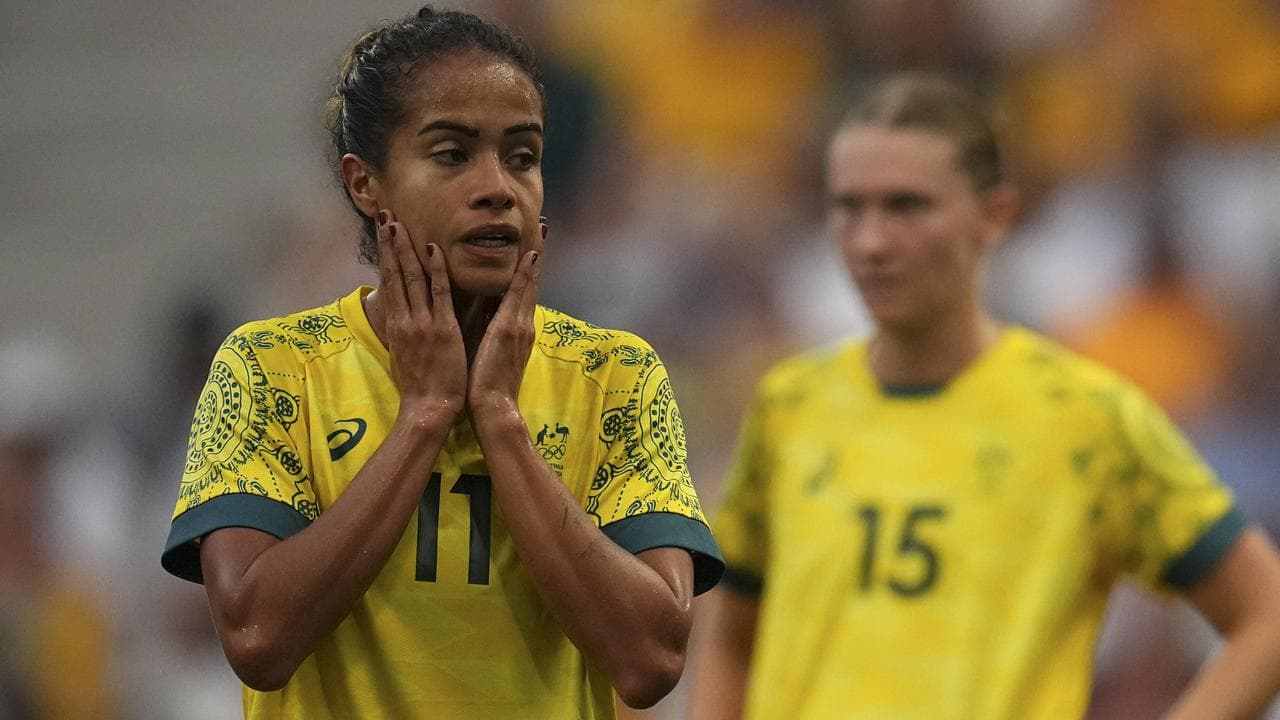 Australia's Mary Fowler, left