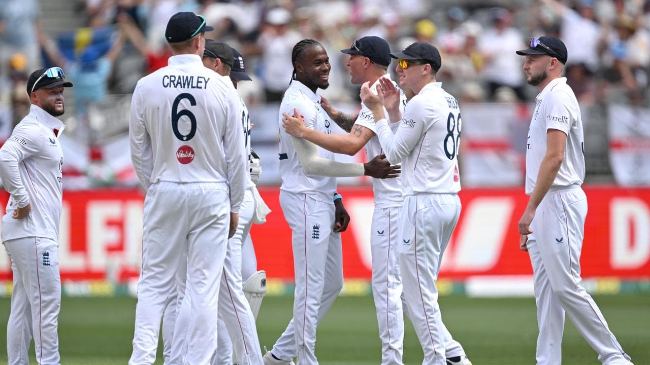 Celebrating England players.