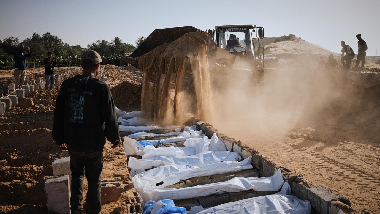 Bodies of Palestinians returned from Israel are buried in Gaza