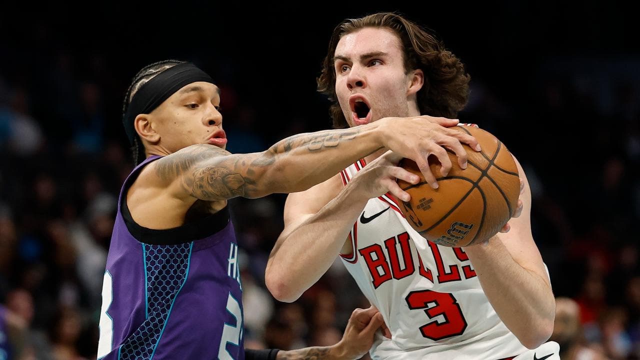 (L-R) Tre Mann and Josh Giddey.