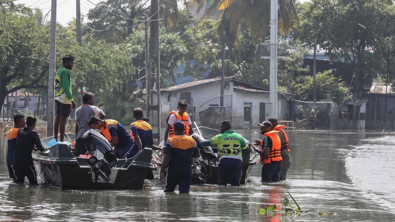 Floods that killed hundreds in Sri Lanka