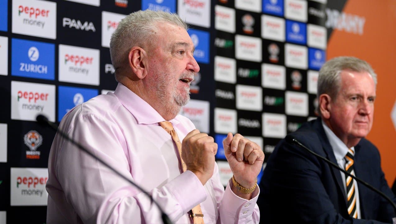 (L-R) Shane Richardson and Barry O'Farrell.