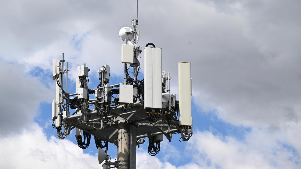 mobile phone tower 