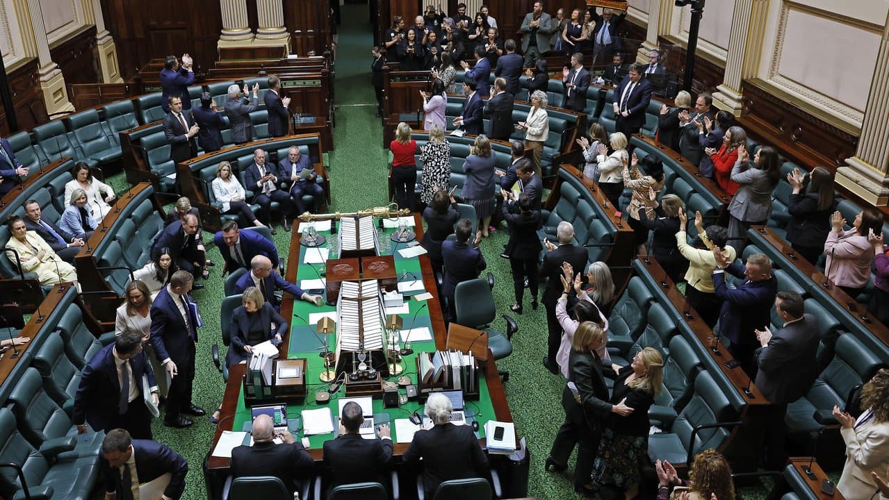 VICTORIAN PARLIAMENT APOLOGY SITTING