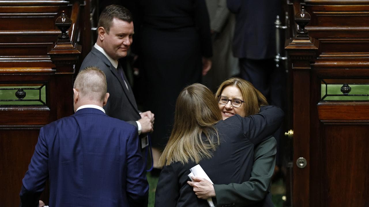 VICTORIAN PARLIAMENT APOLOGY SITTING